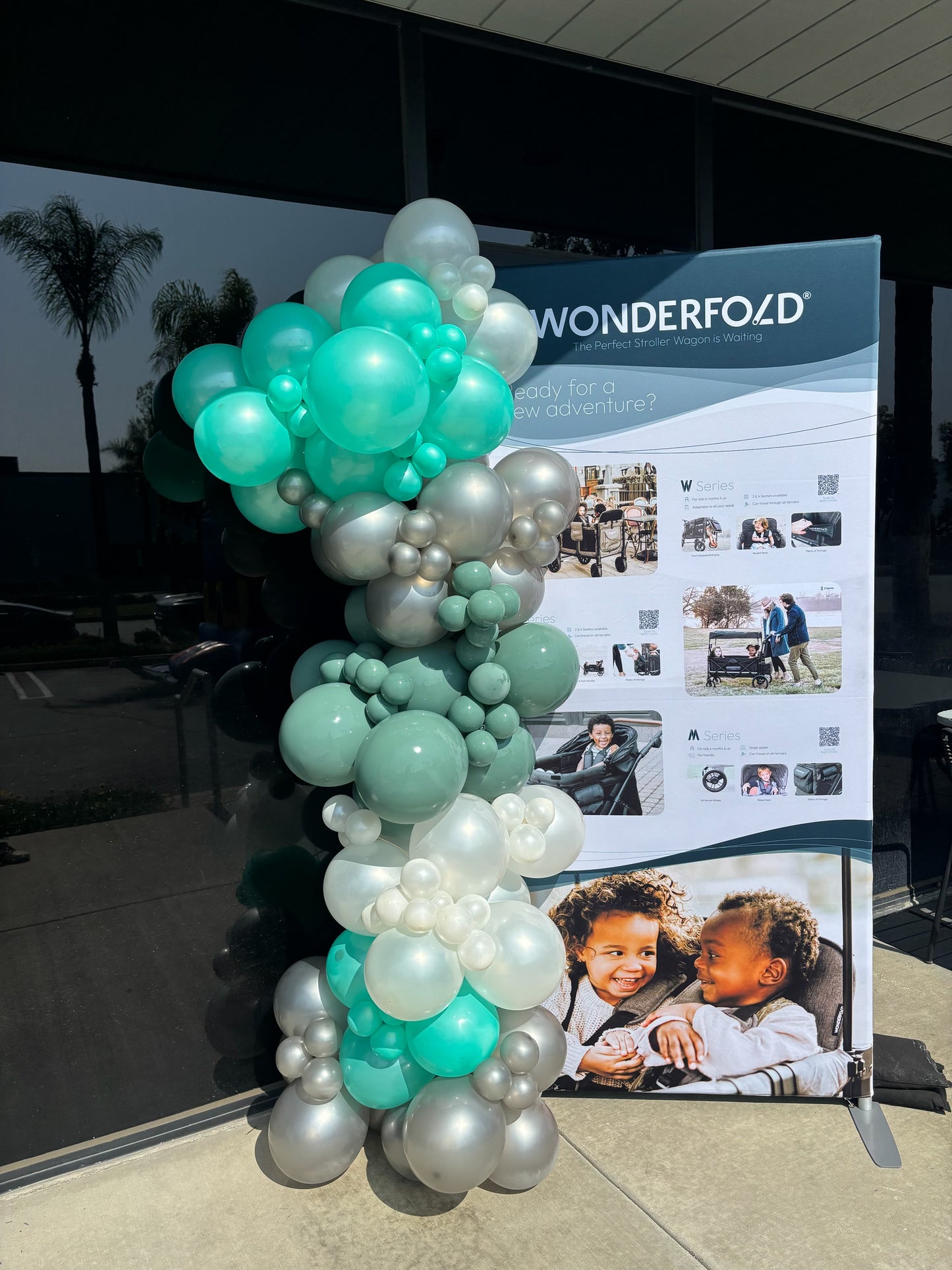 Balloon Garland Installations β $25β$30 per Foot