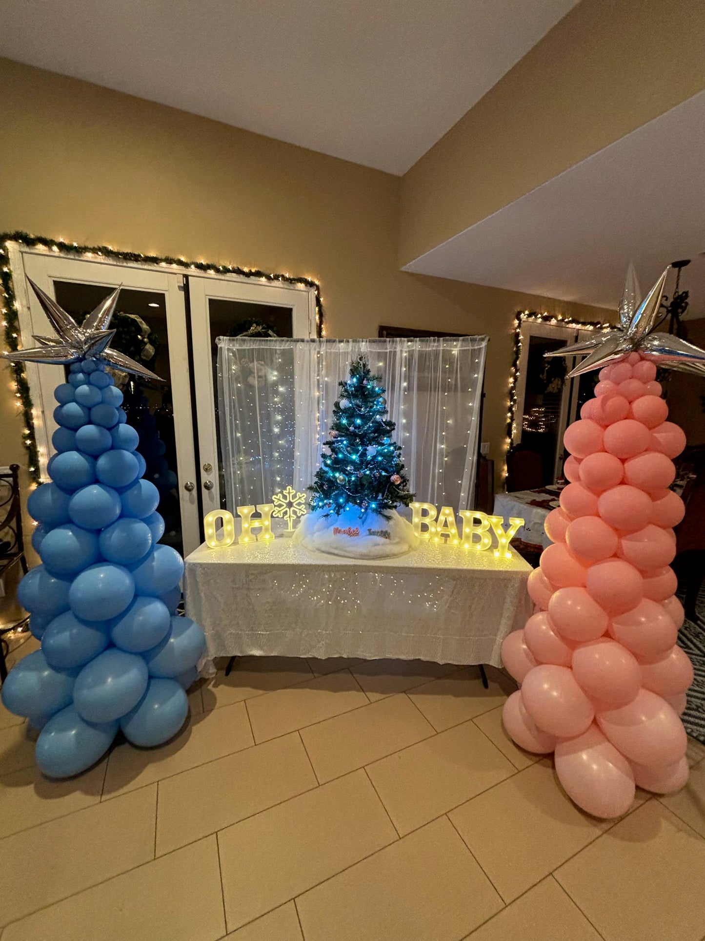 Balloon Garland Installations β $25β$30 per Foot