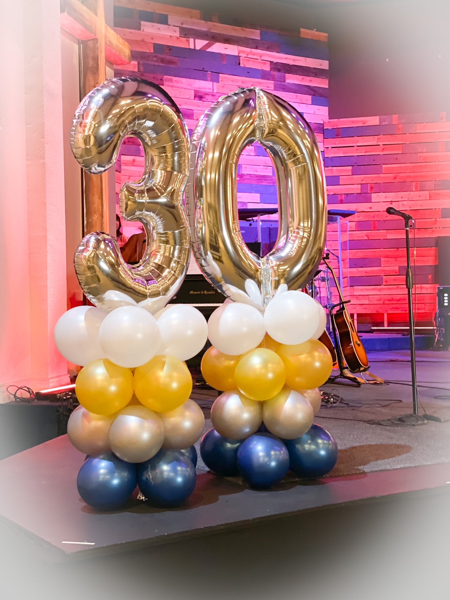 Balloon Garland Installations β $25β$30 per Foot